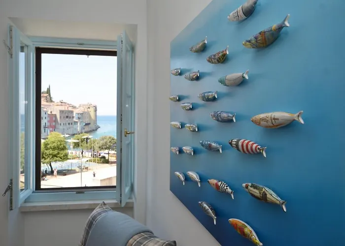 Leone Sea View *