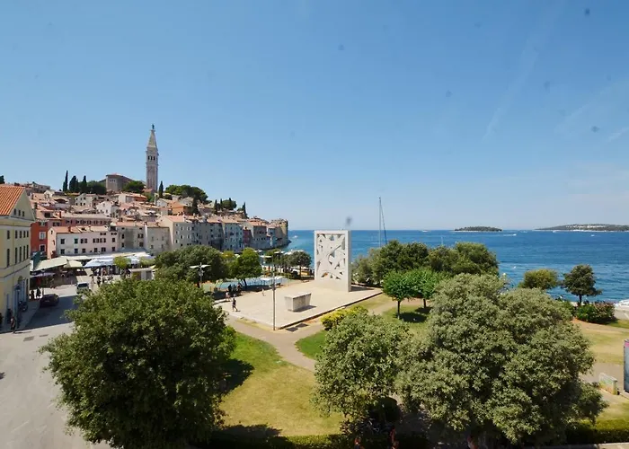 Διαμέρισμα Leone Sea View *